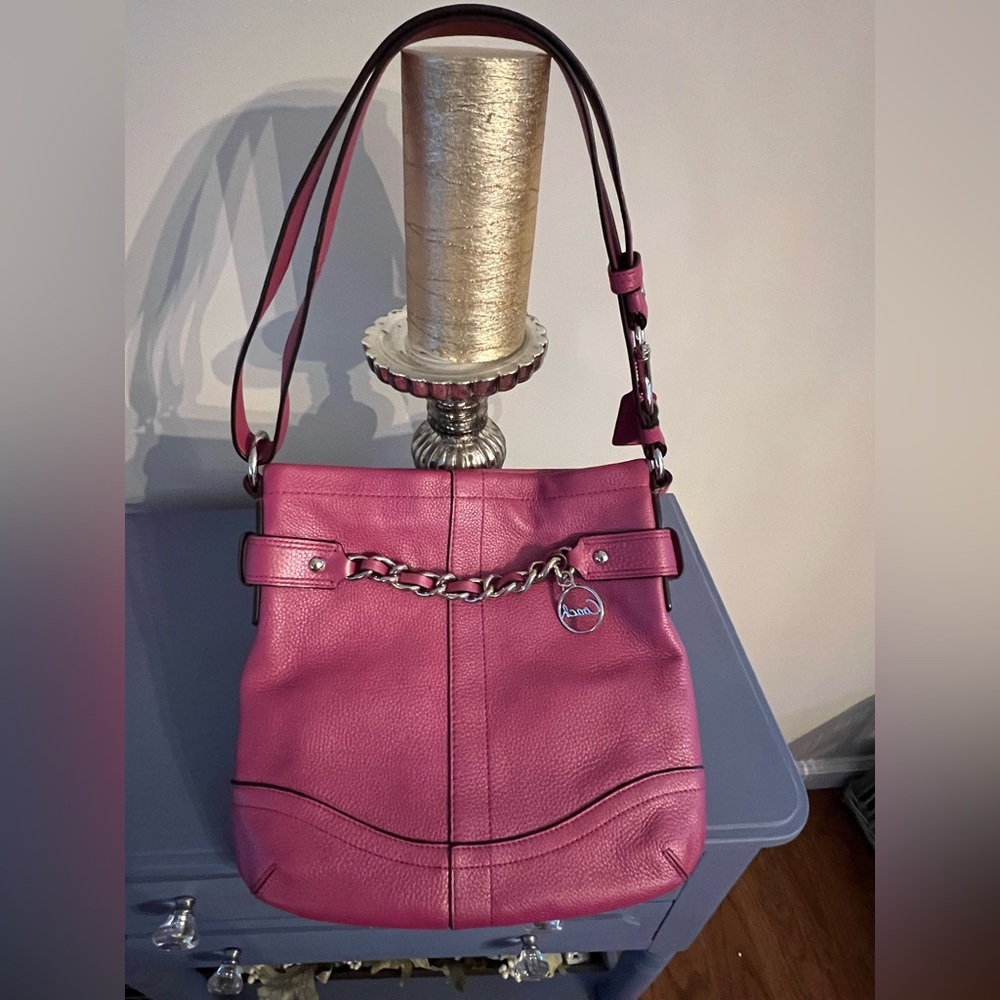 Coach Pink Leather Purse  F19722 Great Condition